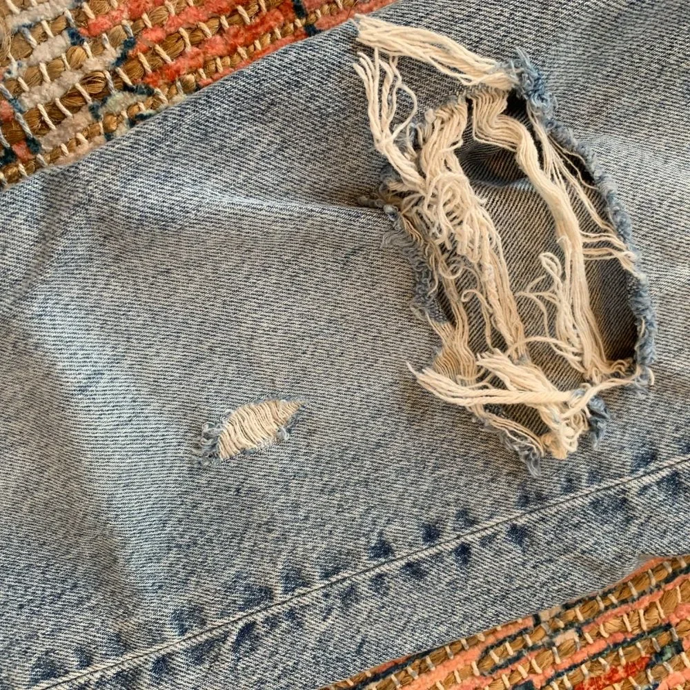 Zara RIPPED MOM FIT JEANS Z1975 - Picture 2 of 5